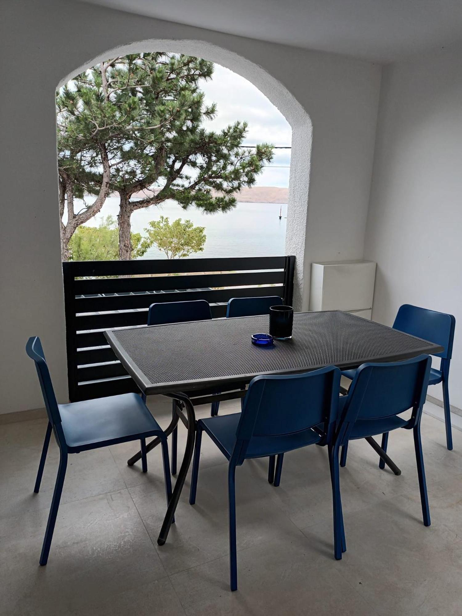 Beachfront House Ivana With Pool - Renovated 2025 Cesarica Kültér fotó